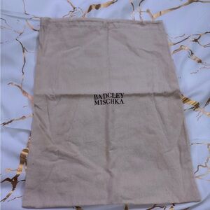 Badgley Mischka Tan Storage Bag
